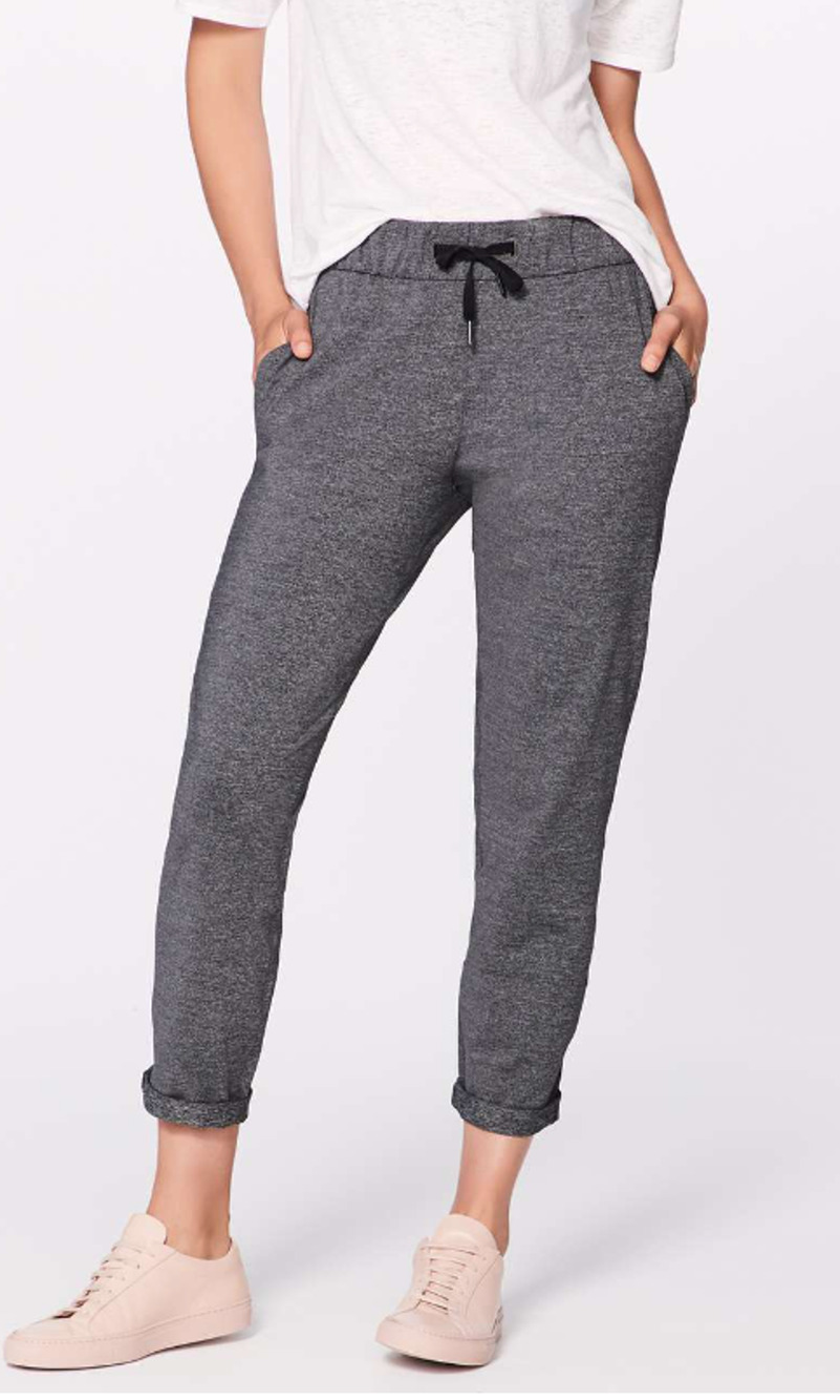 Lululemon On The Fly Pant 28" Womens Pull on Pants Size 6 Charcoal Grey